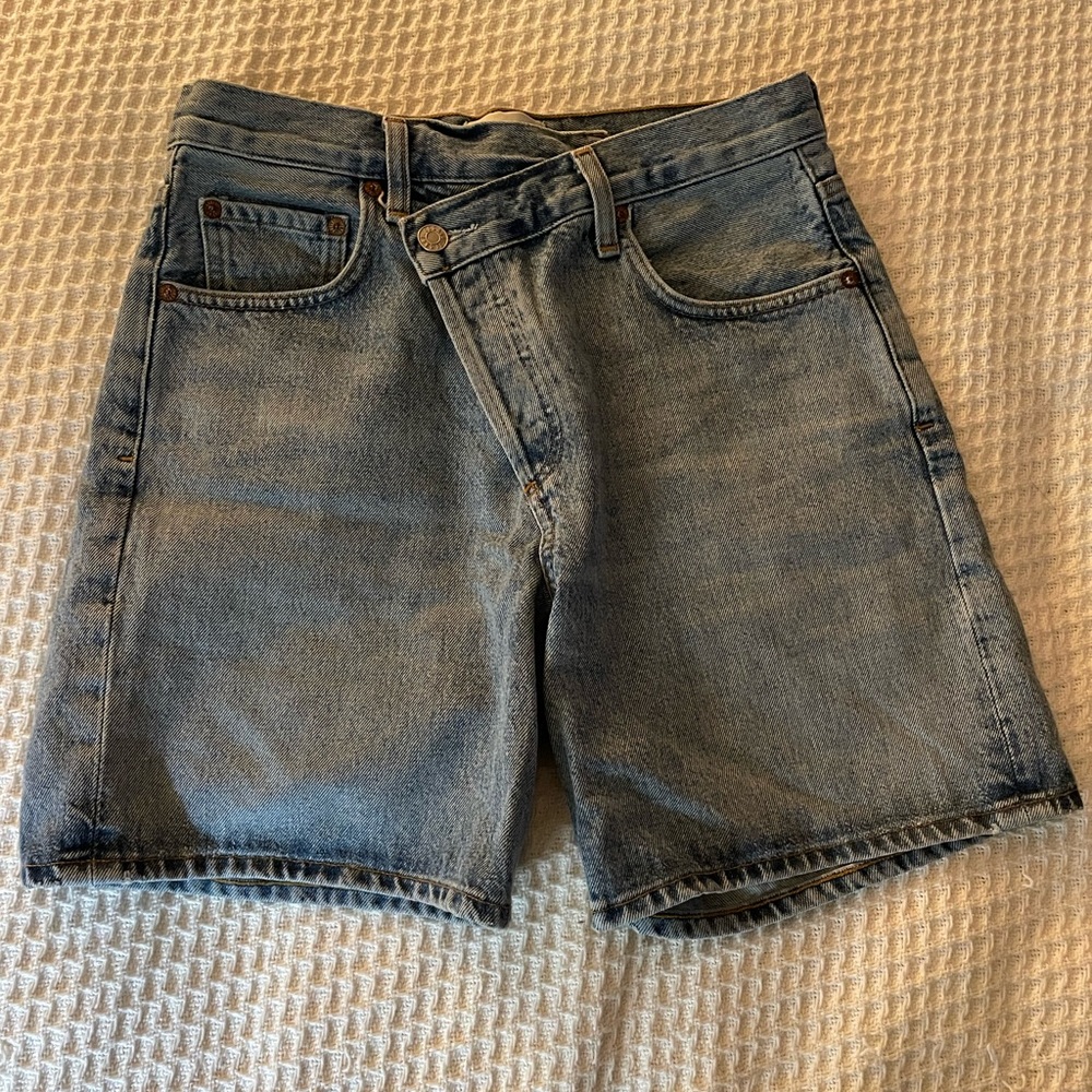 Agolde - crossover denim shorts
